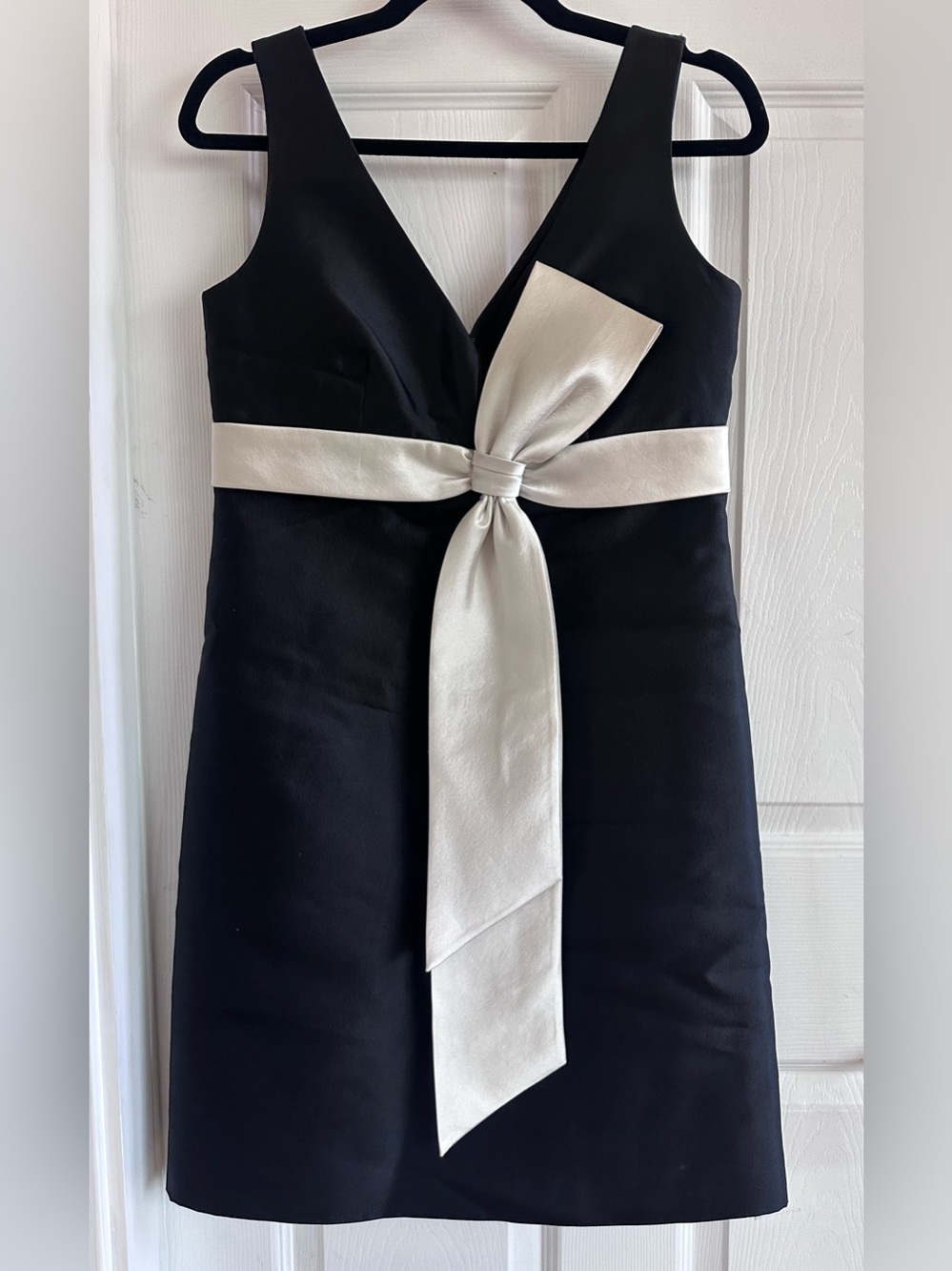 Tory Burch Black Silk/Wool Blend Mini Cocktail Dress with Ivory Bow Sash